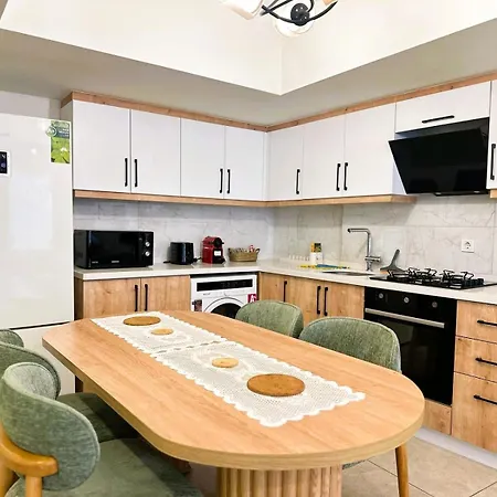 Apartment Modern 2 Bedroom In Sisli